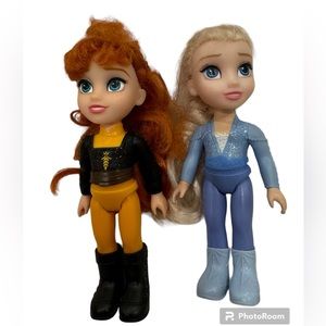 Disney Frozen 2 Petite 6 Inch Adventure Anna & Elsa Dolls Collectible Toys